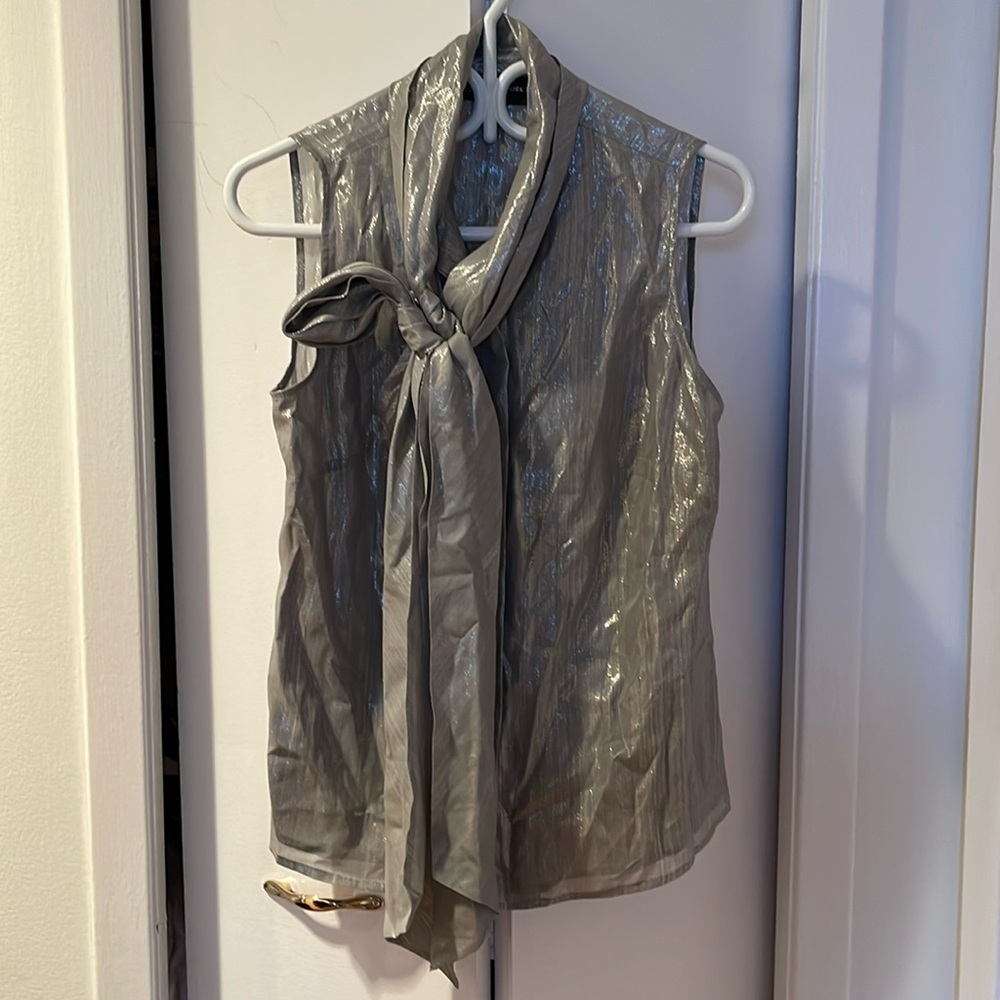 BNWT Jones New York Silver Blouse Size 10